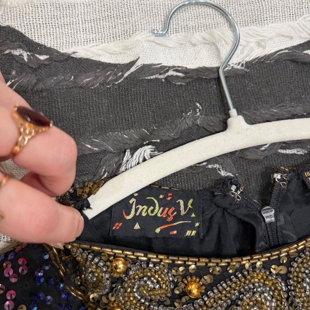VTG sequined 1980s INDUS V silk beaded Multi Florals disco dress Party 15” PTP - Picture 7 of 16